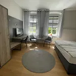 ベッド・アンド・ブレックファスト Internat Schloss Spiegelberg