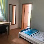 Internat Schloss Spiegelberg ベッド・アンド・ブレックファスト 3*