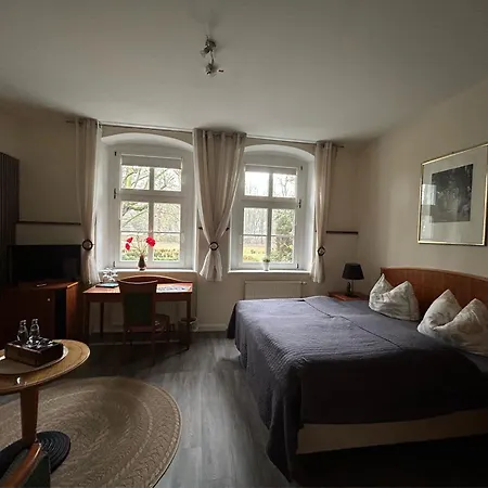 Bed and breakfast Internat Schloss Spiegelberg 3*