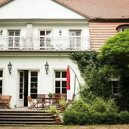 Bed and breakfast Internat Schloss Spiegelberg 3*