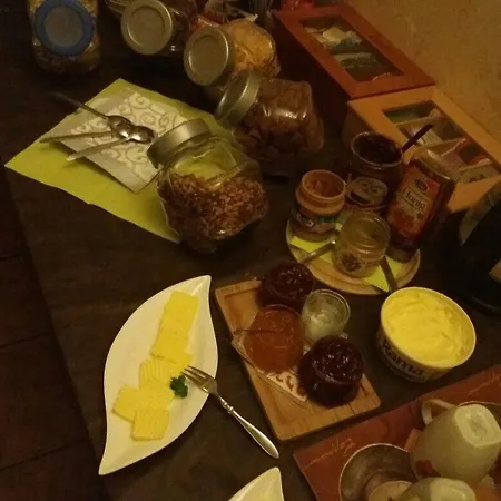 Internat Schloss Spiegelberg Bed and breakfast