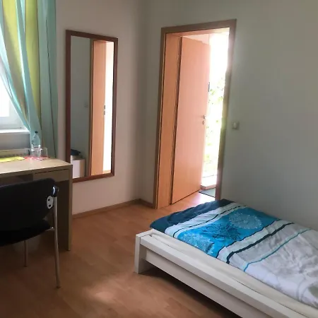Internat Schloss Spiegelberg Bed & Breakfast *