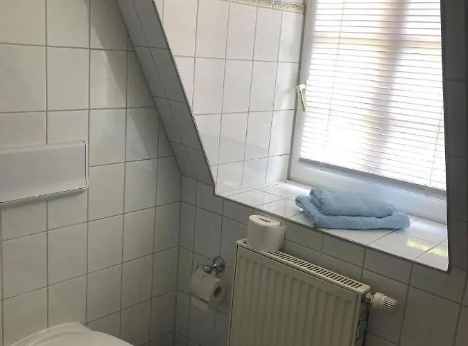 Nocleg ze śniadaniem Internat Schloss Spiegelberg 3*