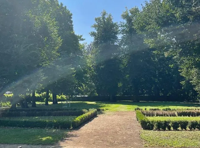 Nocleg ze śniadaniem Internat Schloss Spiegelberg 3*