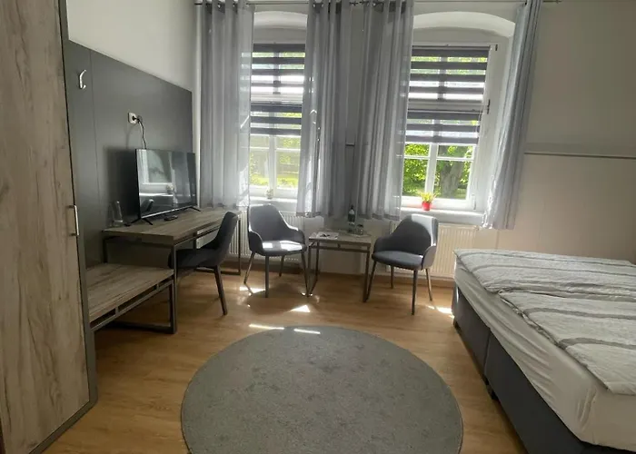 Bed & Breakfast Internat Schloss Spiegelberg