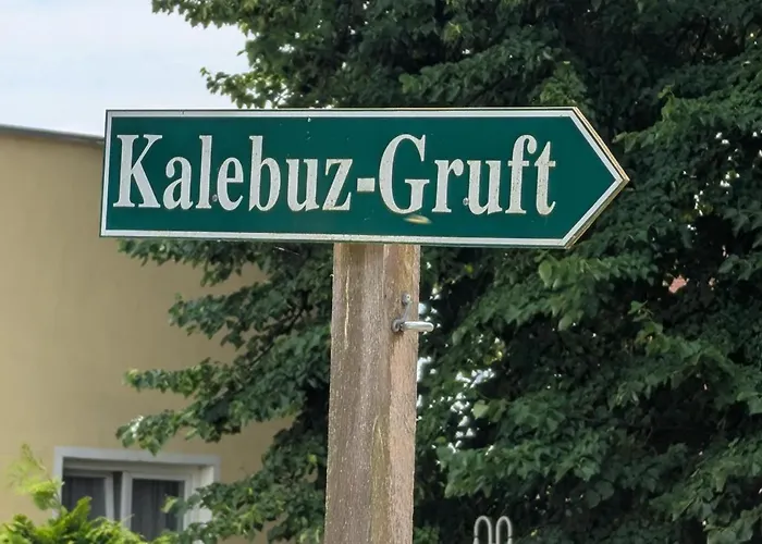 Internat Schloss Spiegelberg Bed & Breakfast Neustadt (Dosse)