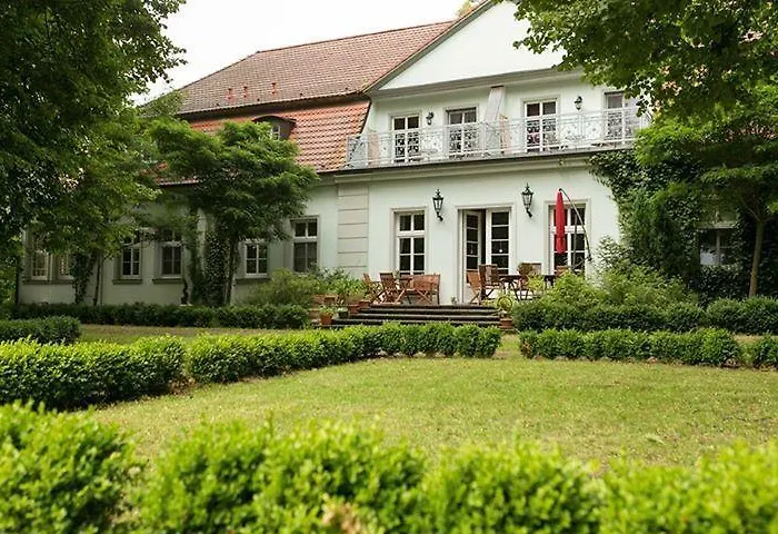 Internat Schloss Spiegelberg Nocleg ze śniadaniem 3*