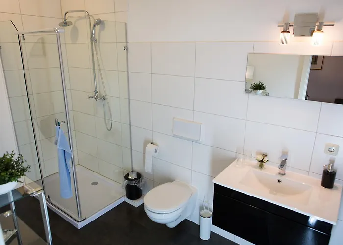 Internat Schloss Spiegelberg Bed & Breakfast 3*