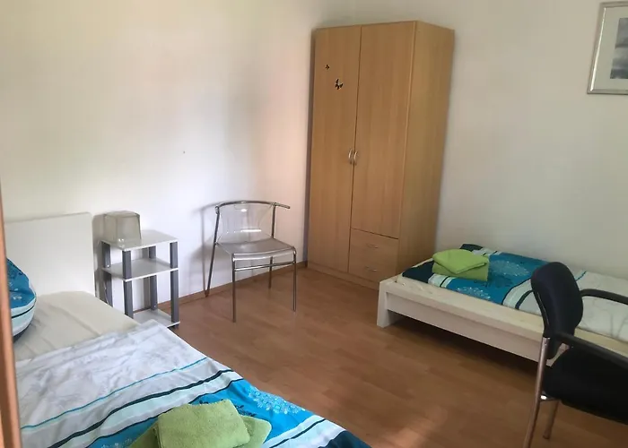 Internat Schloss Spiegelberg Nocleg ze śniadaniem 3*