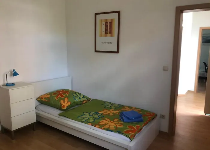 Internat Schloss Spiegelberg Bed & Breakfast